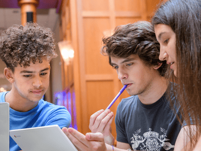 University Admissions: Edge Summer College Program Tile Image