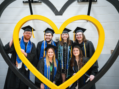 Geoff '75 & Terri Weller Endowed Scholarship Tile Image