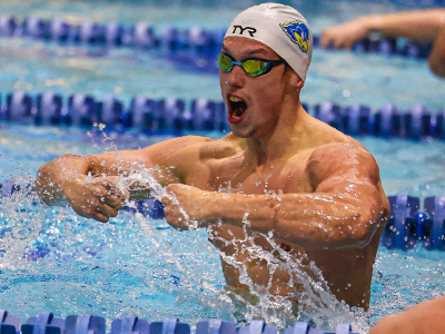Delaware Men's Swimming & Diving Tile Image