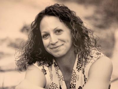 Angela Santoro ‘05 Research Award Tile Image