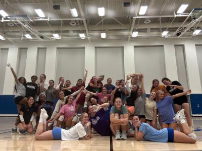 UD Women's Club Volleyball Tile Image