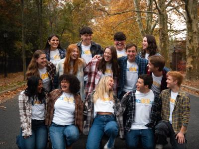 CresHENdo A Cappella Tile Image