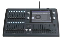 QuickQ 20 lyskontroller 2 univers, WiFi. Inkl. cover/lampe