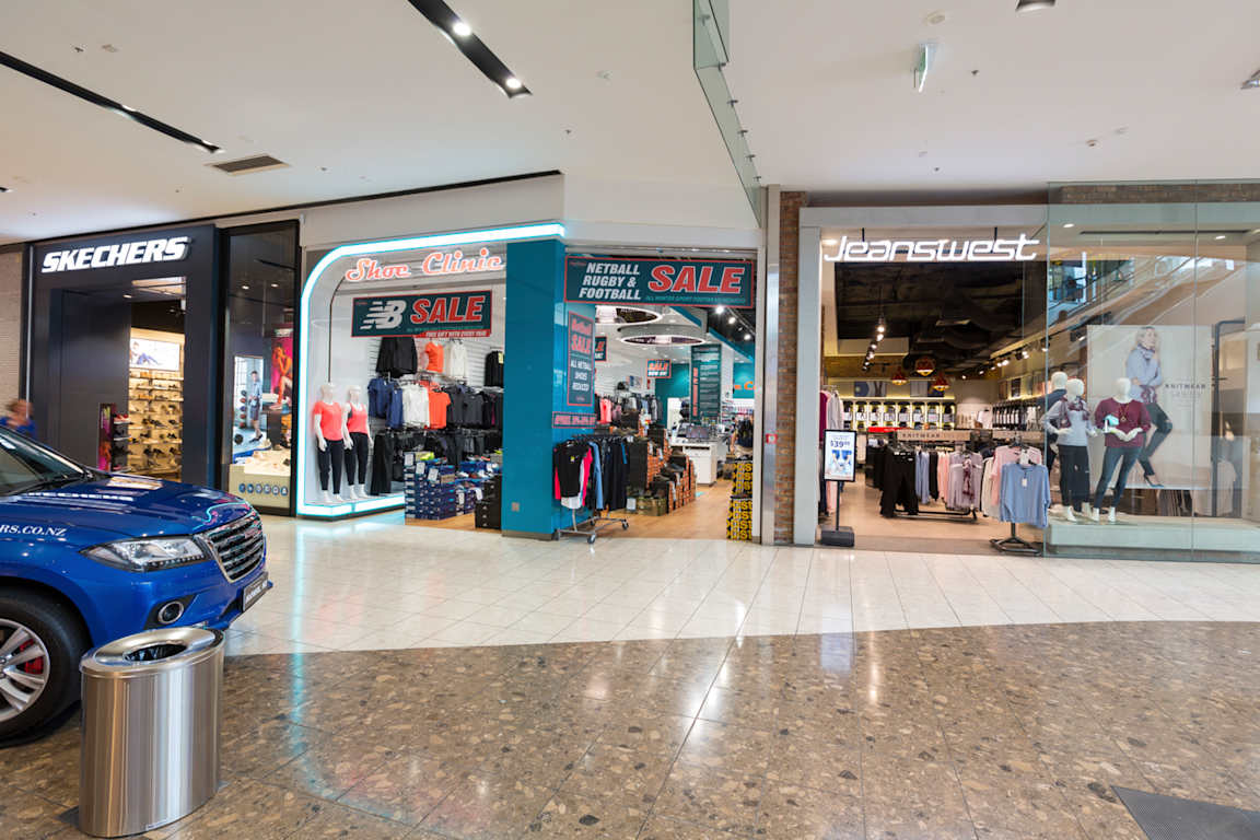 skechers riccarton mall