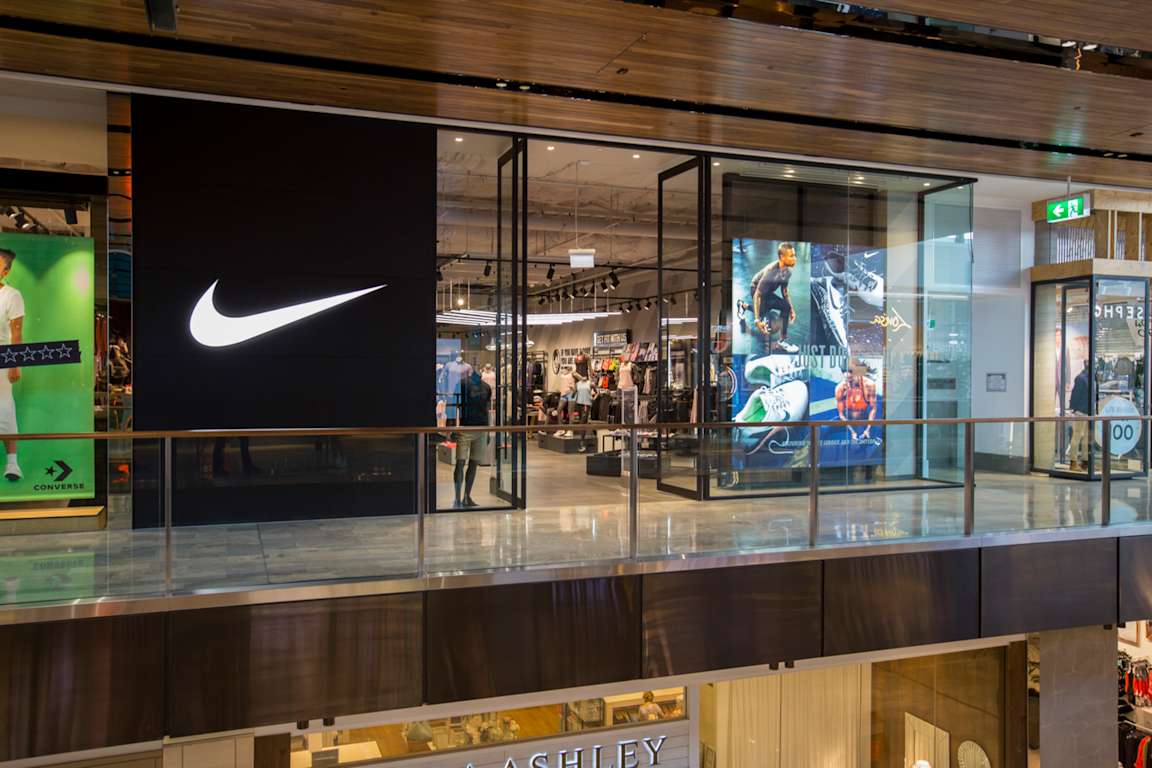 nike store near me open now