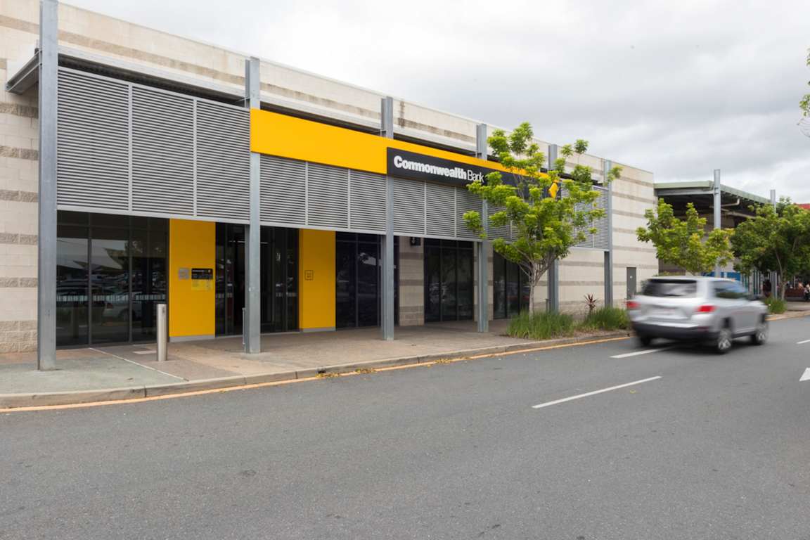 Commonwealth Bank At Westfield Helensvale