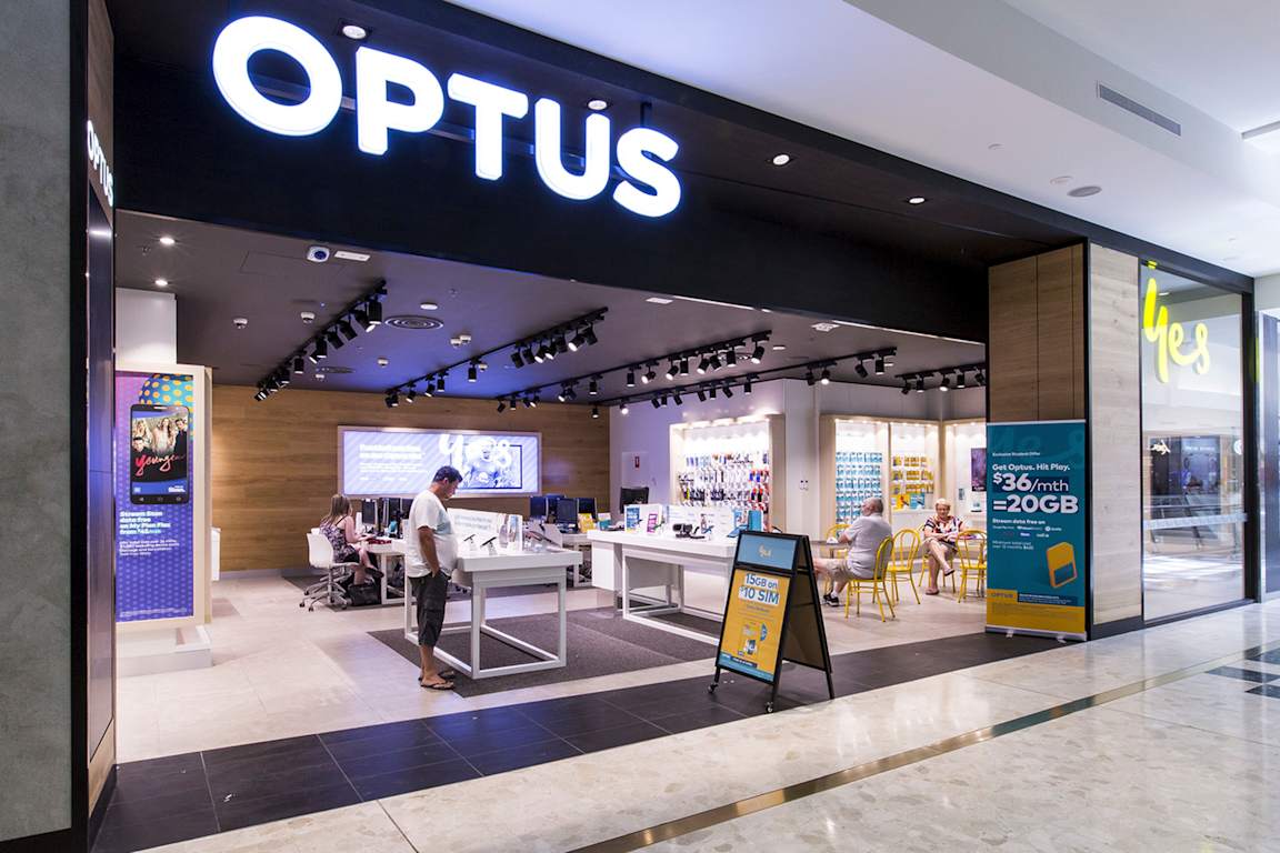 optus fold 2