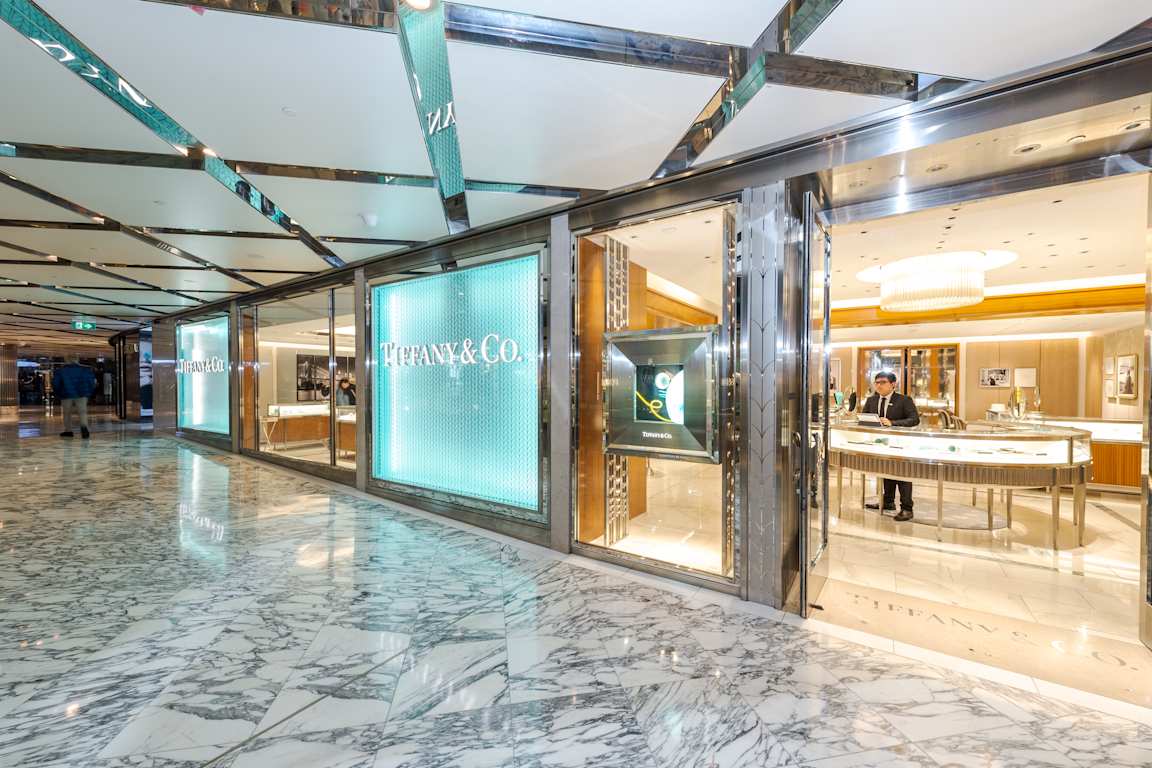 nearest tiffany & co store