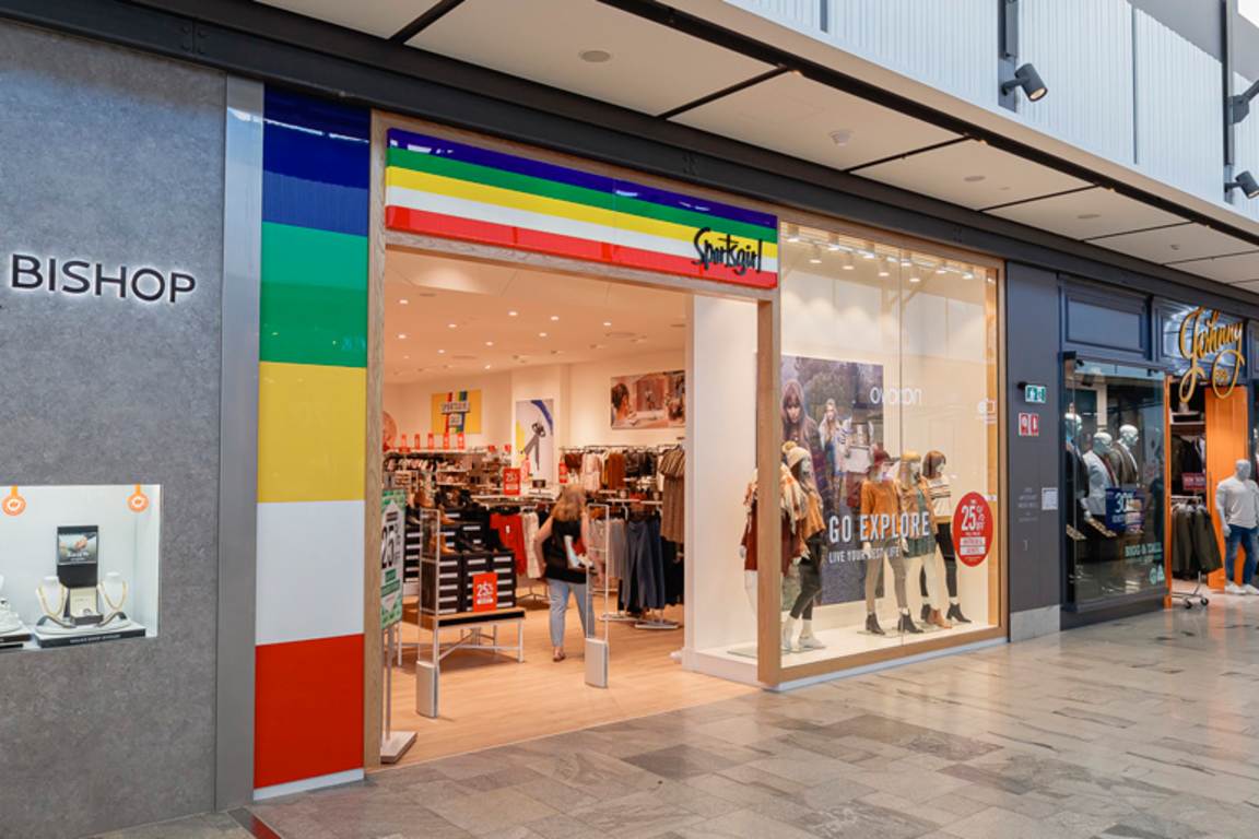 Sportsgirl at Westfield Coomera