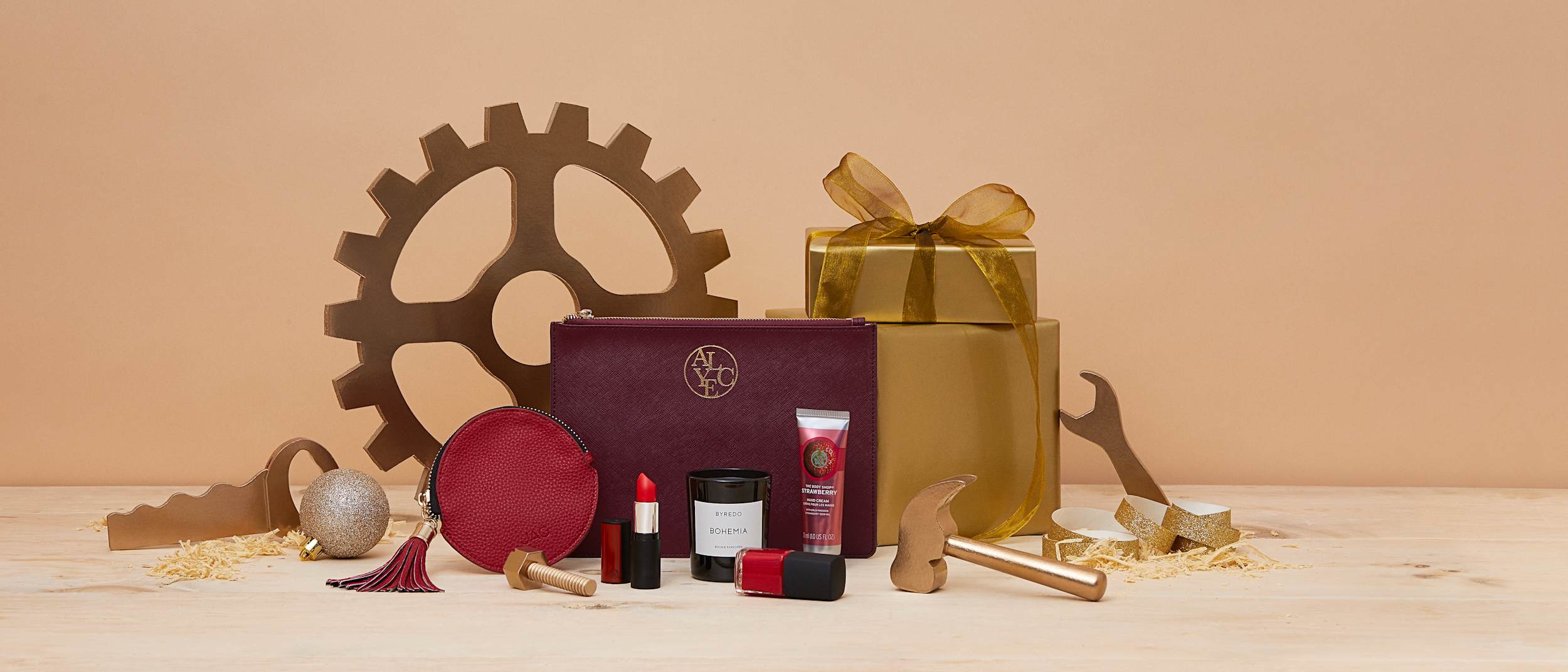 Story - Christmas gift guide: gifts for her under $100