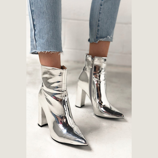 _ TATUM ANKLE BOOT - SILVER METALLIC | Westfield