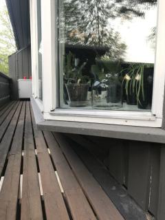 Karnapp som skal renoveres - mu00e5 forsterkes for u00e5 tu00e5le vekt av nye vinduer