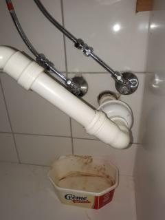 Her drypper det ogsu00e5 noen ganger
