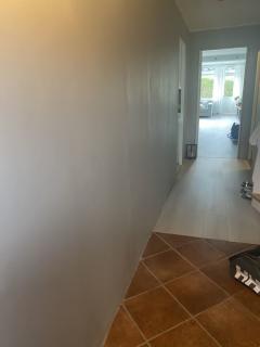 Deler av gang som trenger gulvlist