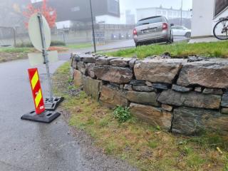 Sving stablemur. u00d8stlig ende.