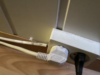 Lu00f8s kabel pu00e5 stikk soverom.
