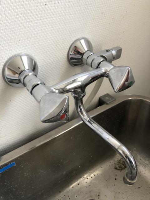 Blandebatteri Med Uttak Til Vaskemaskin () Blandebatteri Med Uttak Til Vaskemaskin