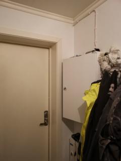 Sikringsskapet befinner seg pu00e5 motsatt side i huset