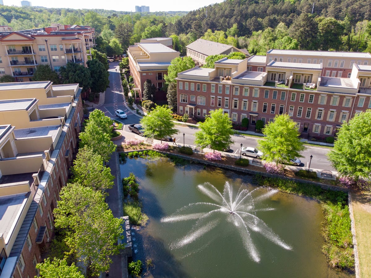 One River Place Neighborhood