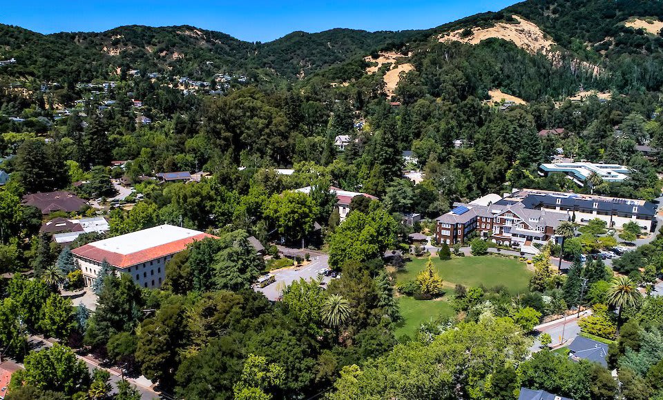 Dominican University Hills