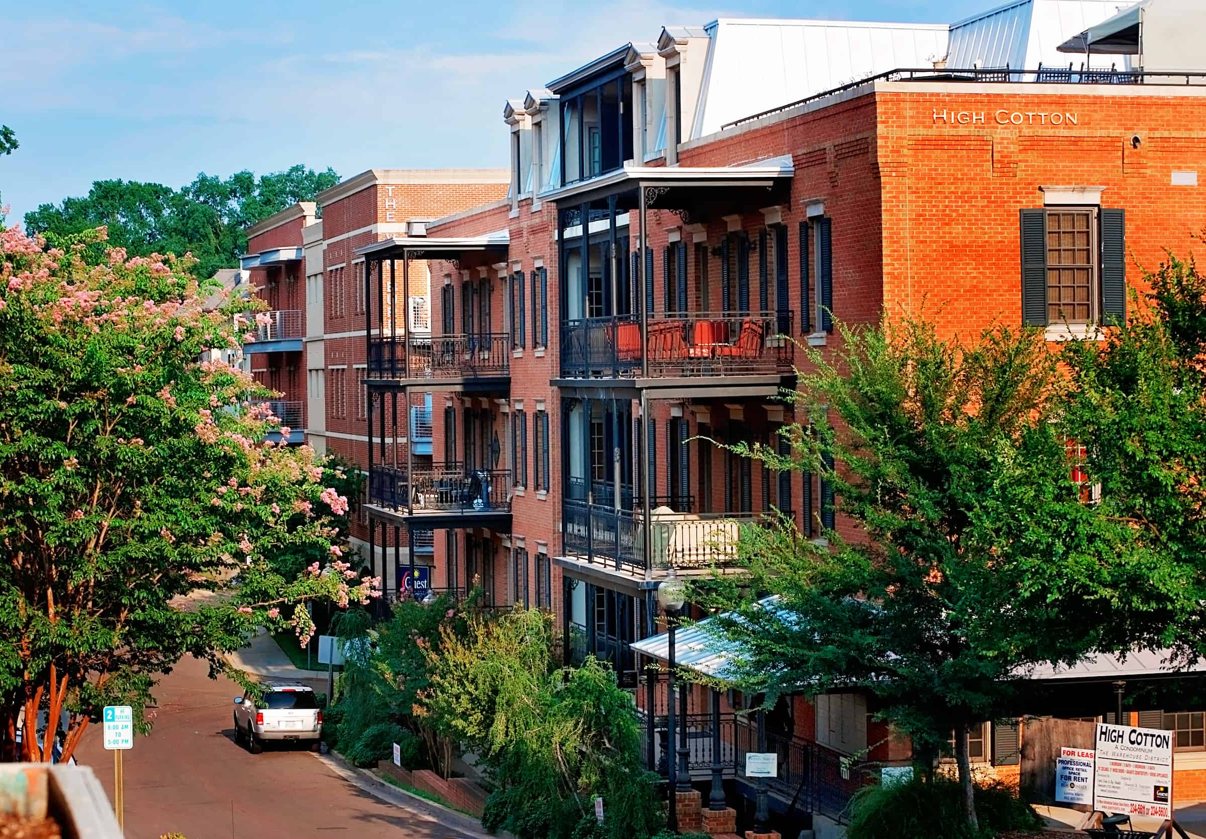 Downtown Oxford Living