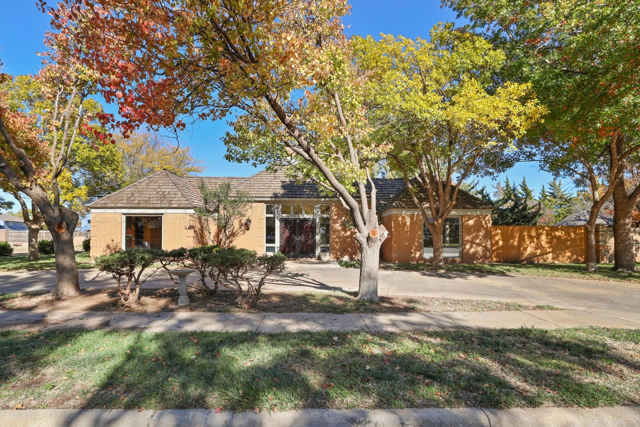 Sleepy Hollow Neighborhood