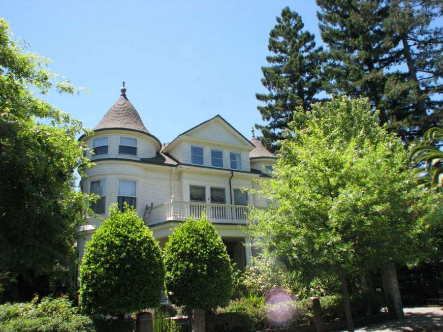 Ross Common Neighborhood