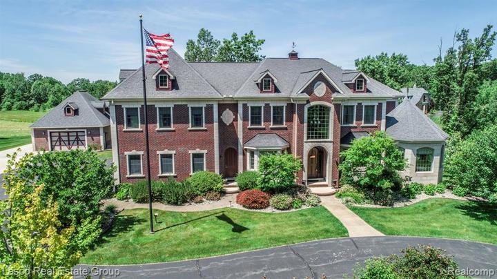 Winfield Hills Neighborhood