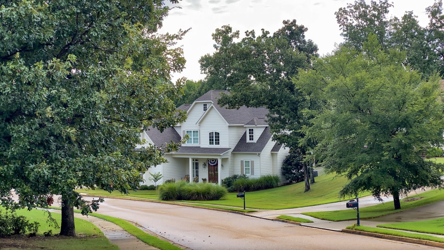 Oxmoor Place Neighborhood