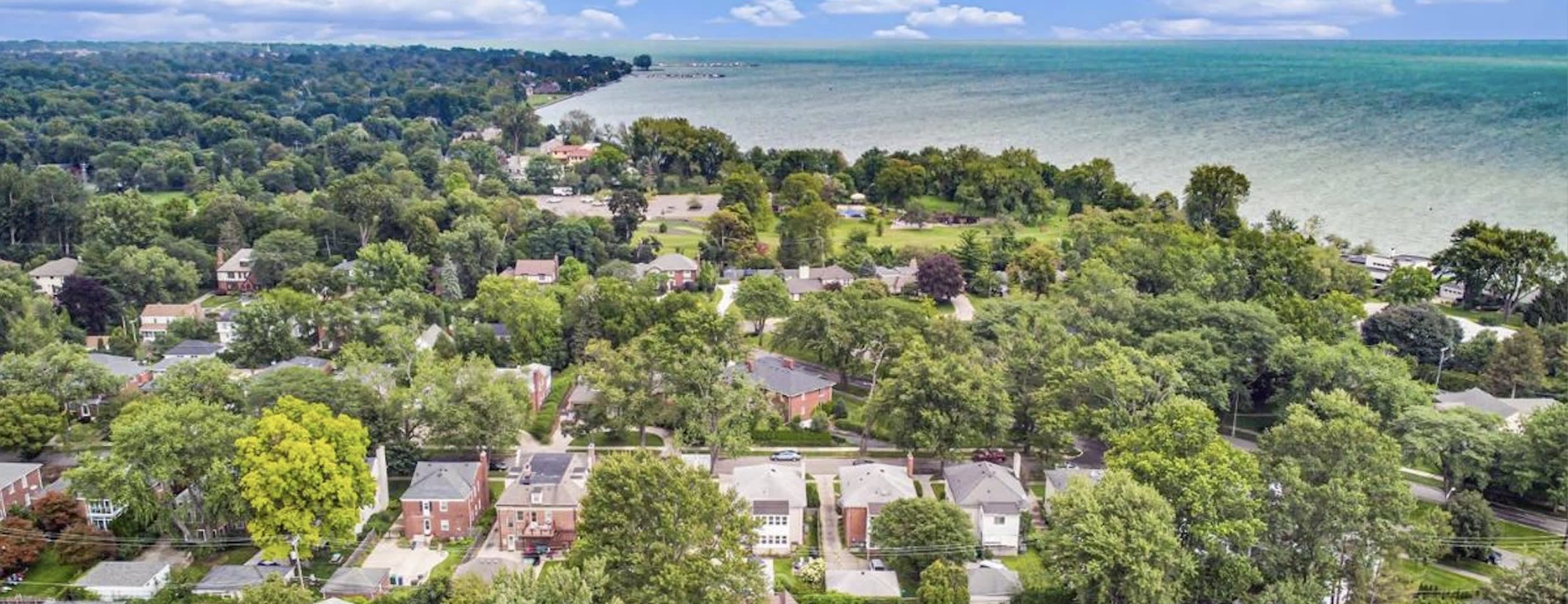 Detroit: East Side & Gross Pointes 