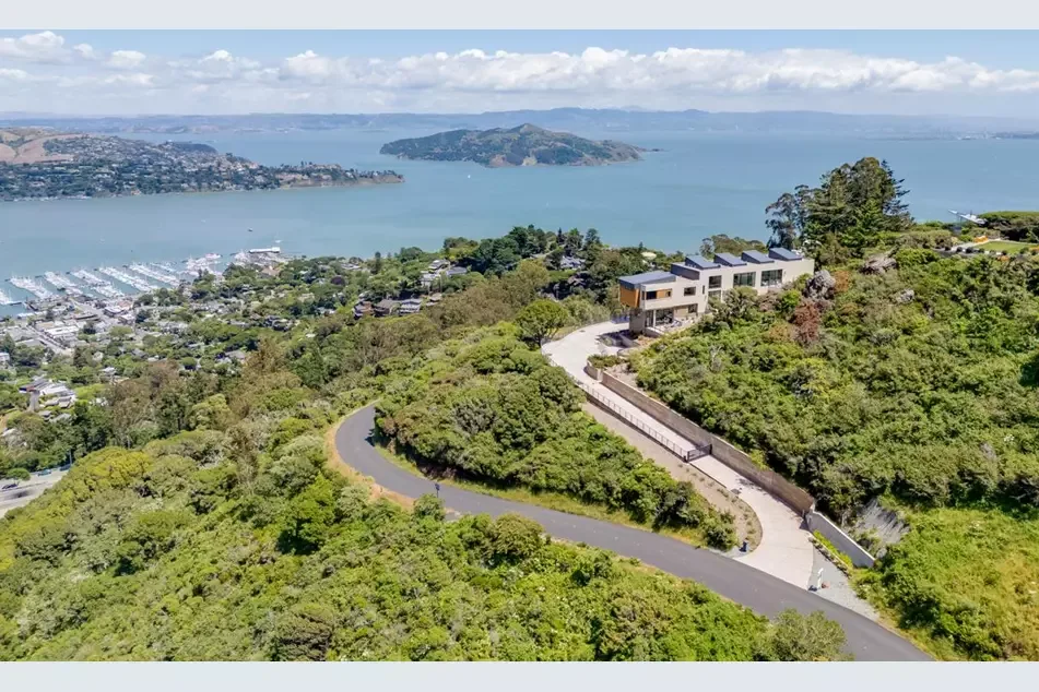 Wolfback Ridge Neighborhood