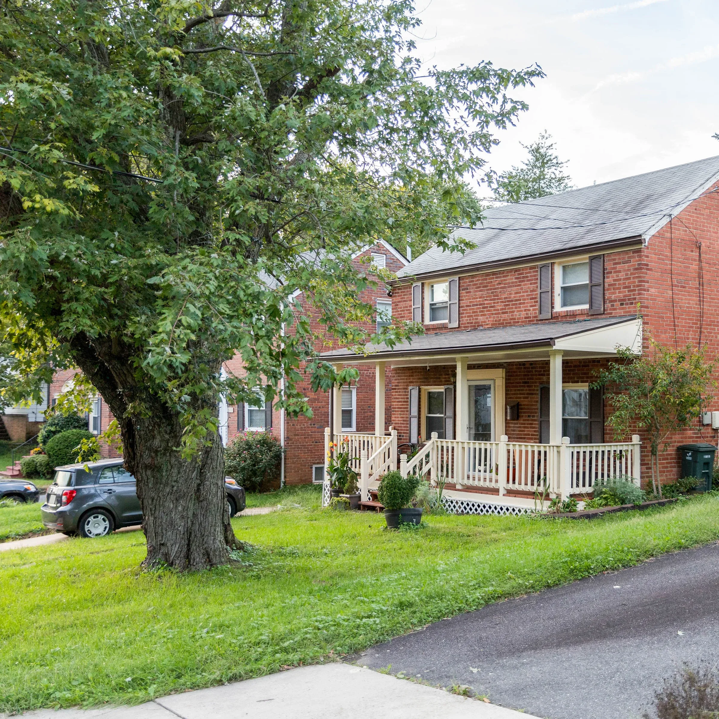 Bluemont Neighborhood