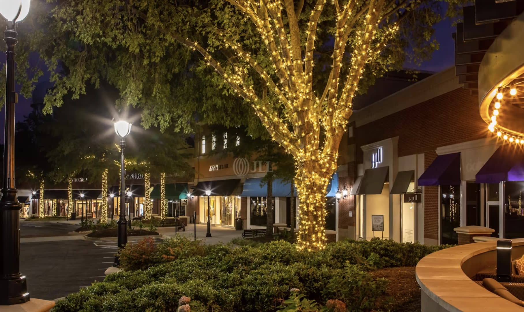 The Avenue, Peachtree City