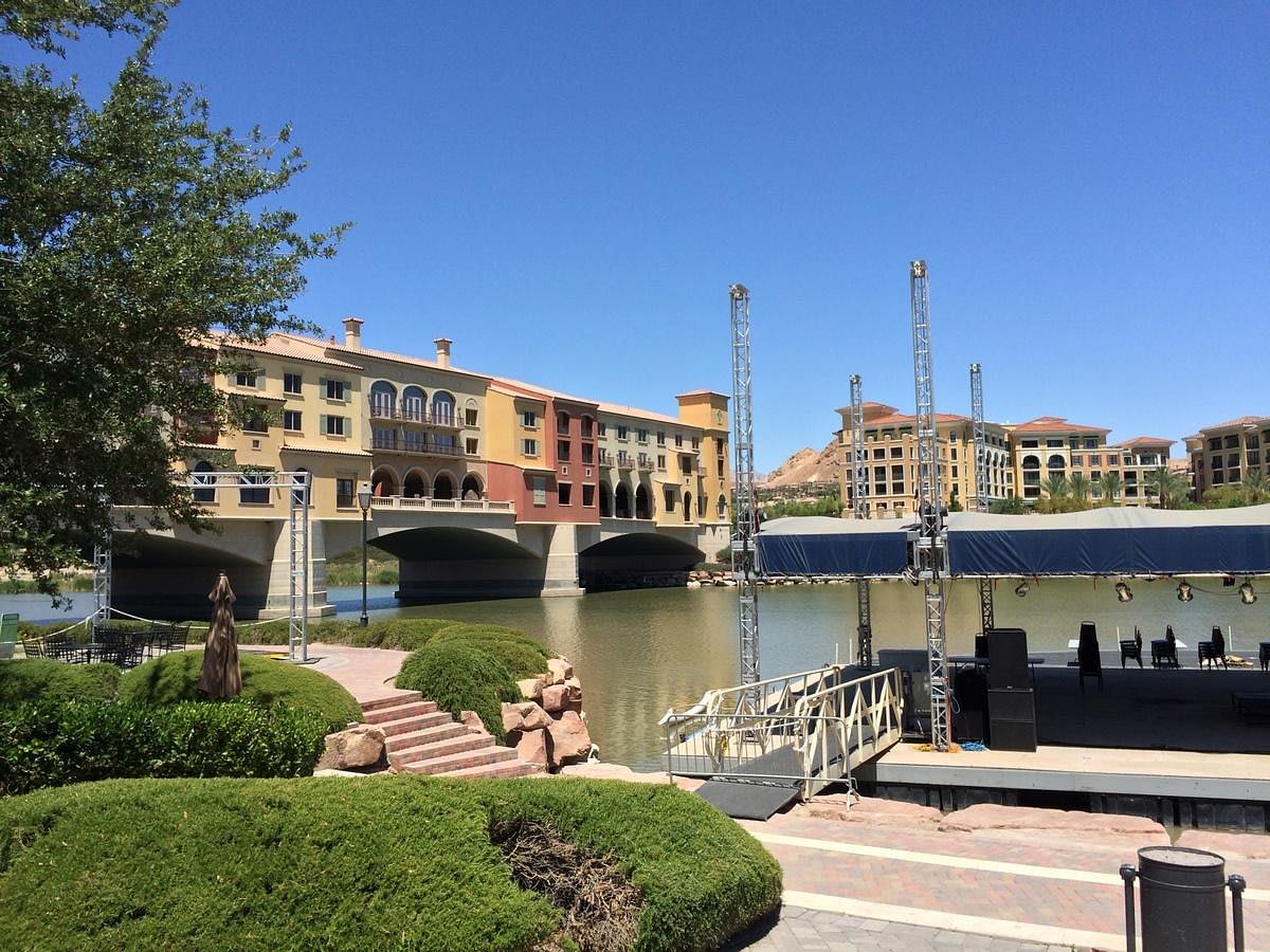 Lake Las Vegas Neighborhood