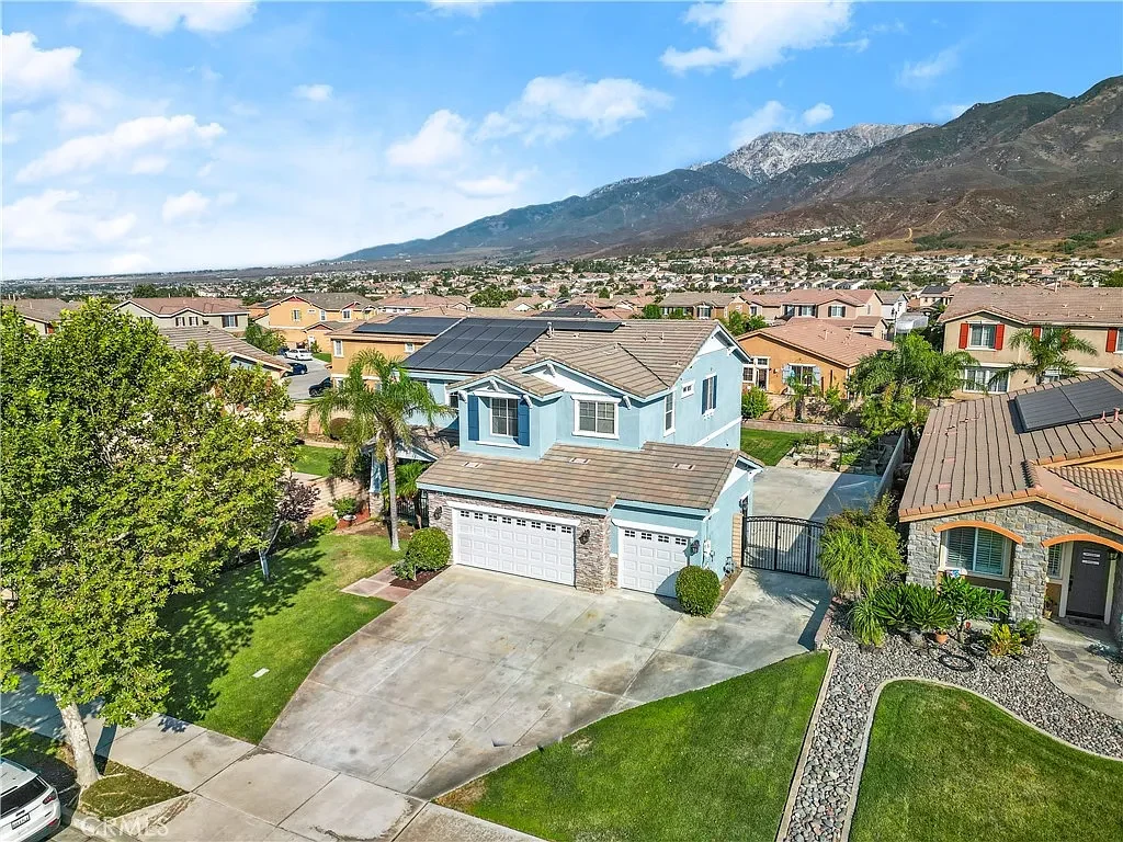 Coyote Canyon Neighborhood