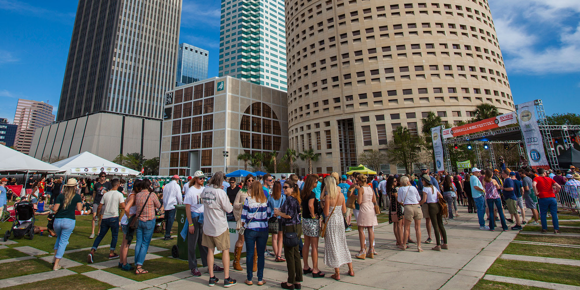 Music on the Curtis Hixon Waterfront Park