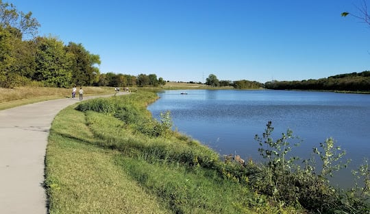 Oak Point Park and Nature Preserve