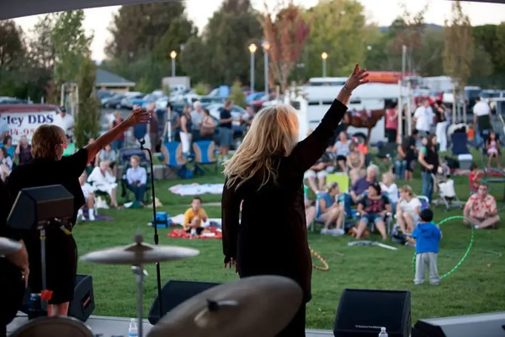 Friday Night Farmer's Market