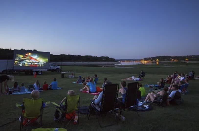 Lakeway: Movies in the Park