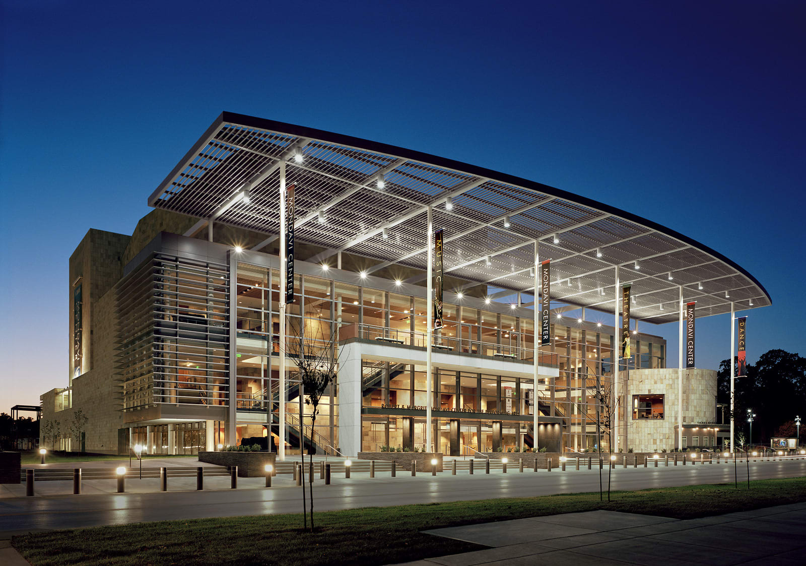  UC Davis Mondavi Center for the Arts