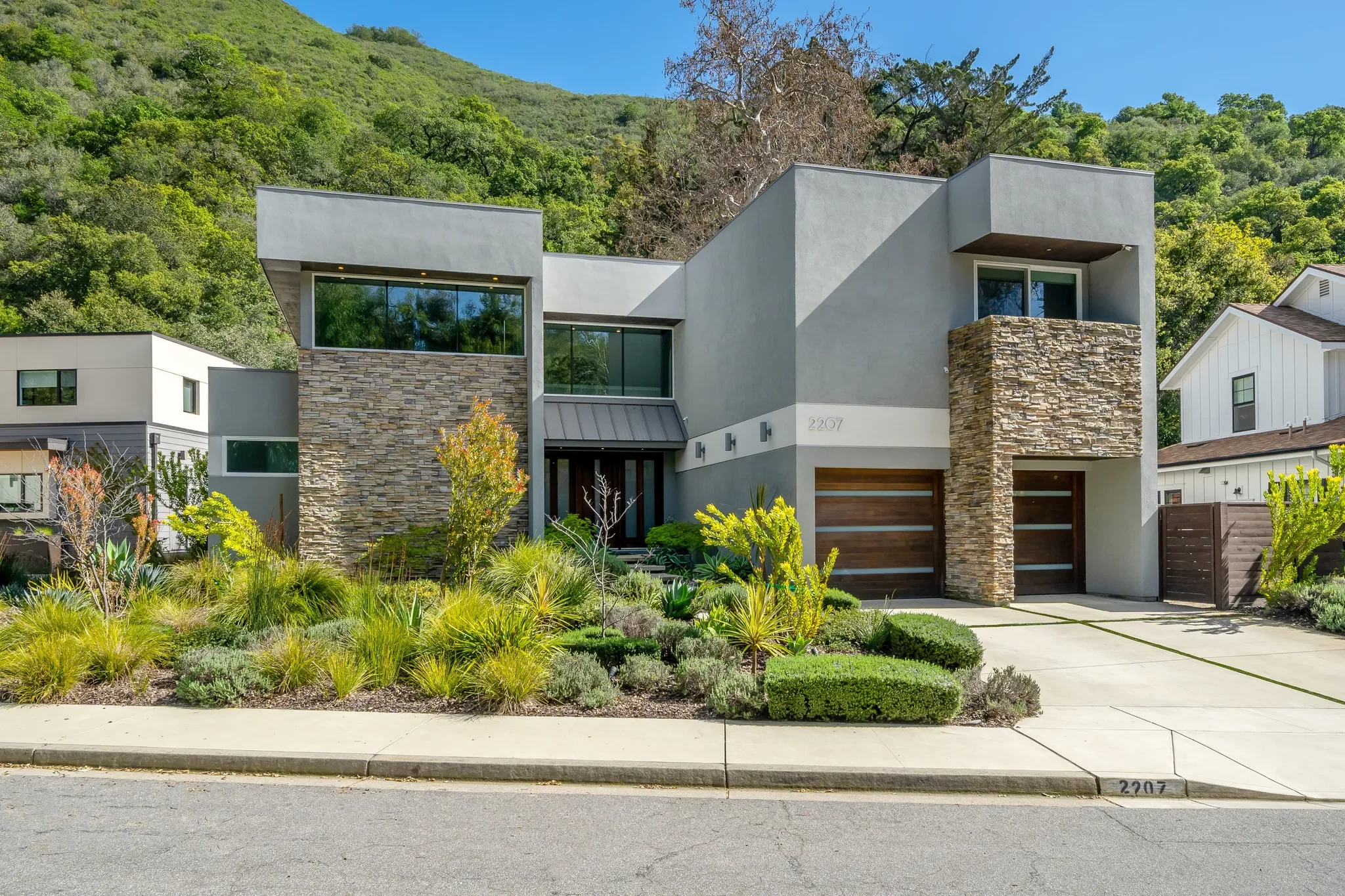 San Luis Drive Neighborhood