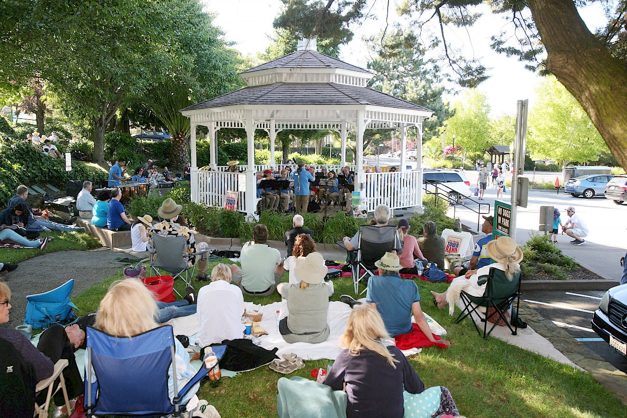Corte Madera Summer Concert Series