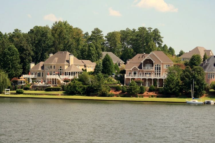 Windward: A Waterfront Golf Community