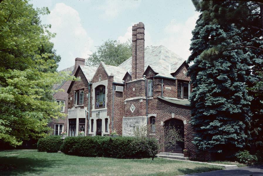 Meridian Kessler Neighborhood