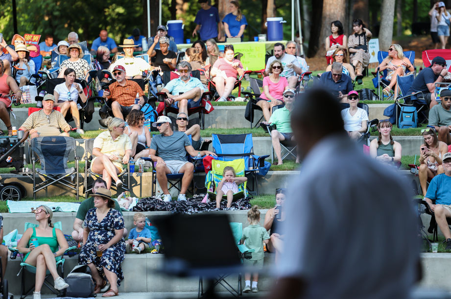 Groovin' on the Green Outdoor Concert Series