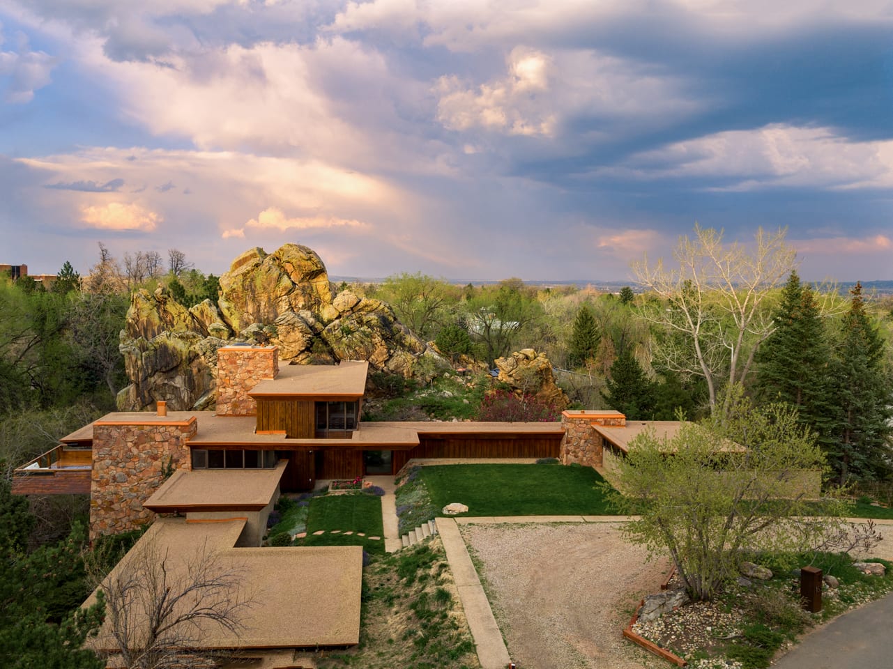 Knollwood Neighborhood 