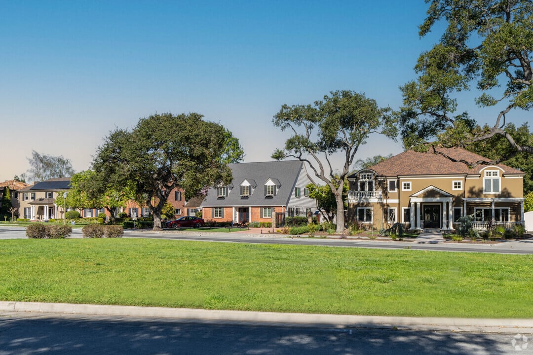 Rose Garden Neighborhood