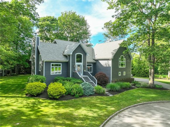 Comstock Gardens Neighborhood