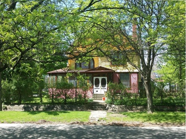 Carriage Town Neighborhood