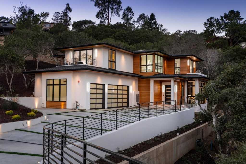 Belmont Luxury Homes